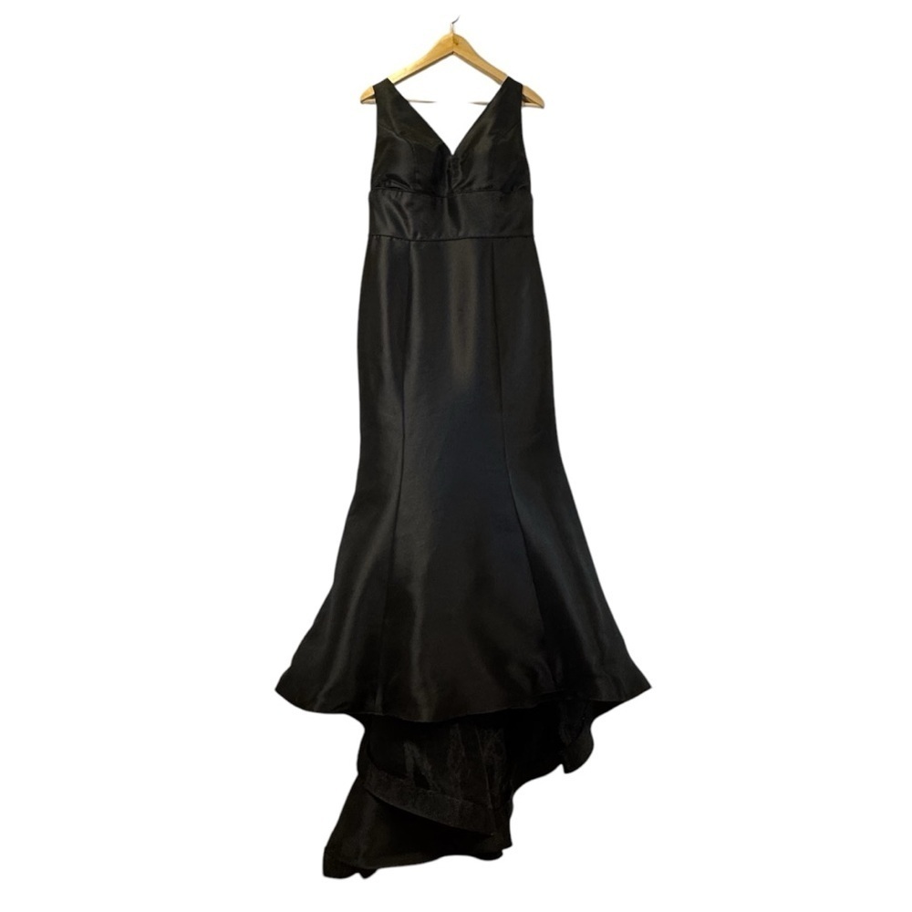 Sherri Hill Elegant Black Evening Gown, Prom dress, size 16, black